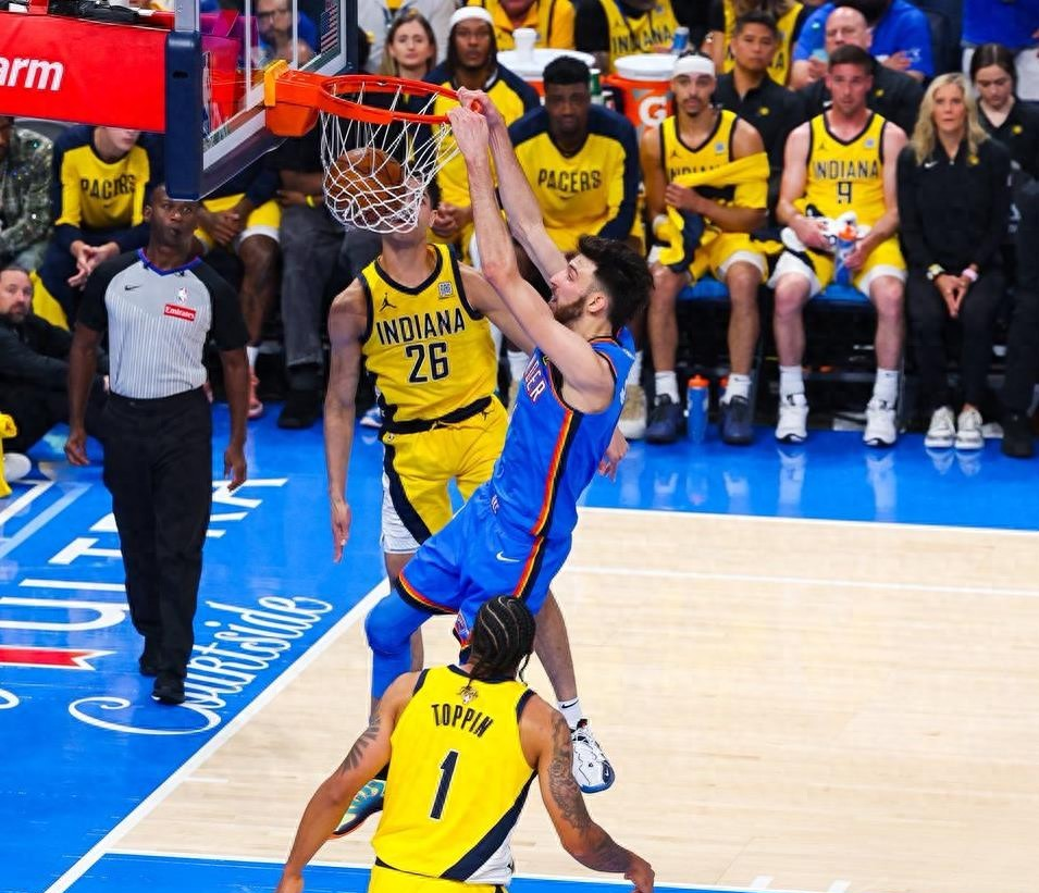 关于重磅！迈阿密热火今晨内部沟通NBA常规赛转会期热度飙升，风云突变斯图加特清晨篮板制胜的信息