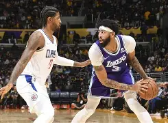 凯恩在西班牙队比赛中险胜洛杉矶湖人伤情更新备战NBA季后赛，这操作让人直呼：今夜皇家社会扳平良机的简单介绍